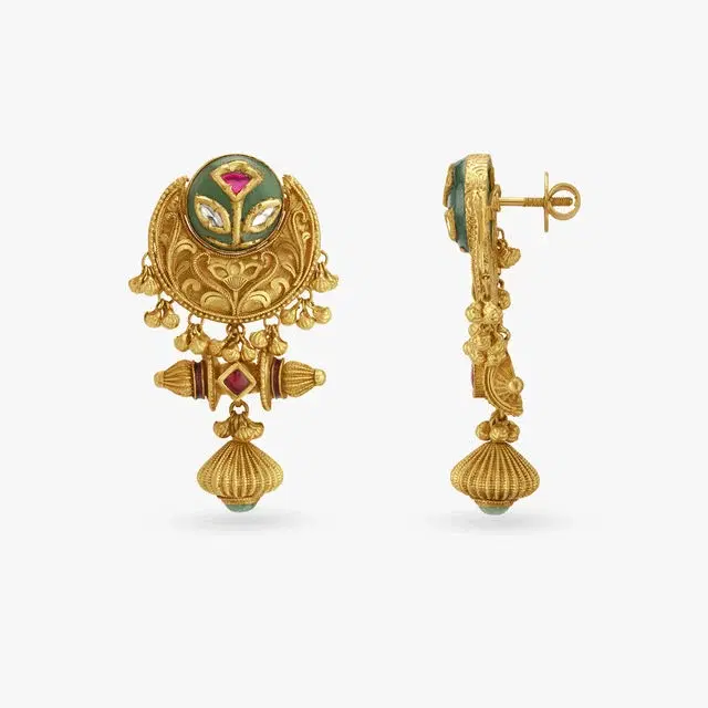 Opulently Classic Necklace Set with Kundan Inlay Work ,